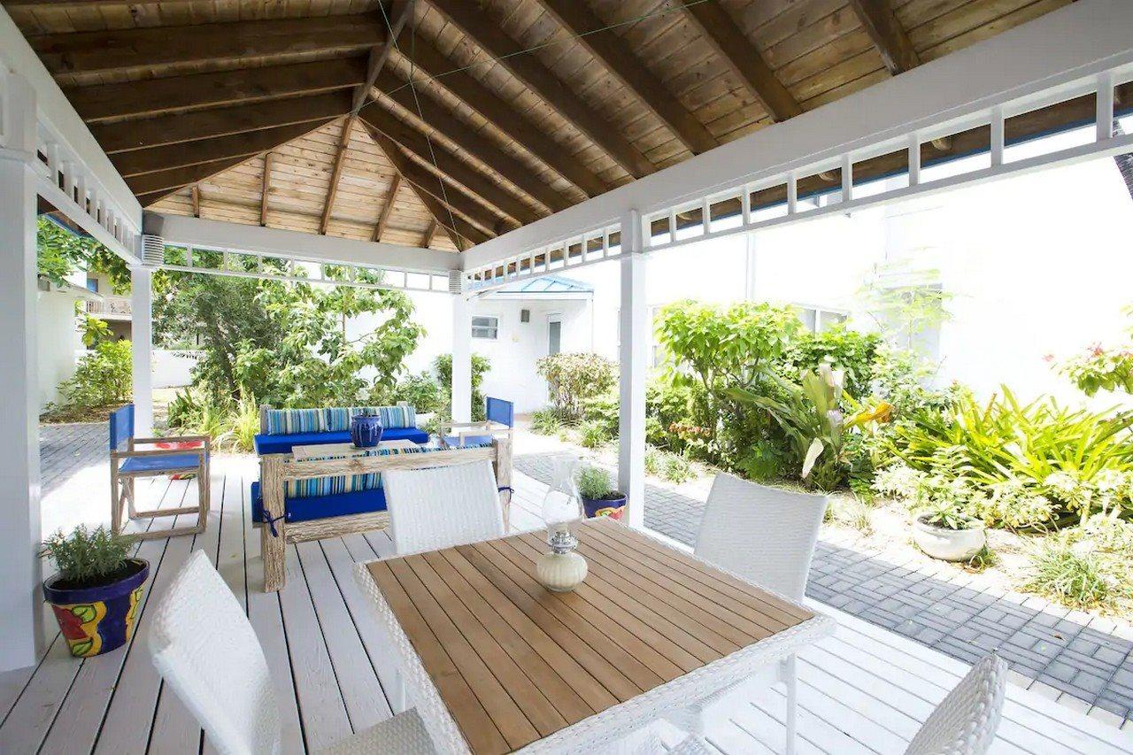 Villas Of The Galleon Seven Mile Beach Buitenkant foto